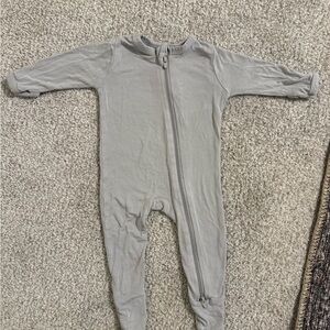 Kyte BABY Soft Gray Footie